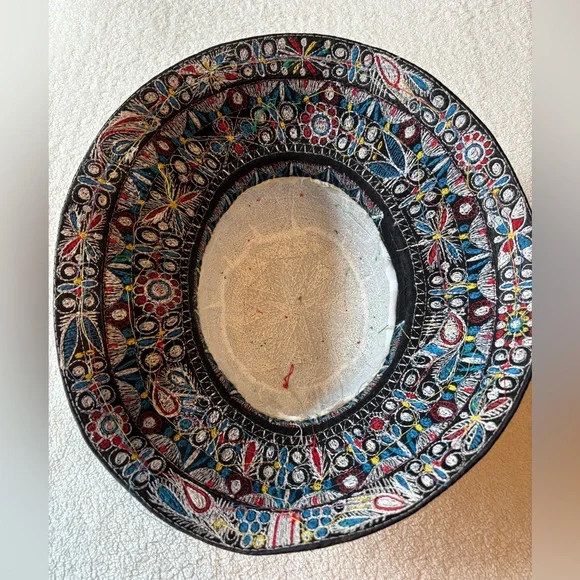 Traditional Peruvian Hand Embroidered Hat, from Arequipa. Gorgeous Detail - Picture 4 of 5
